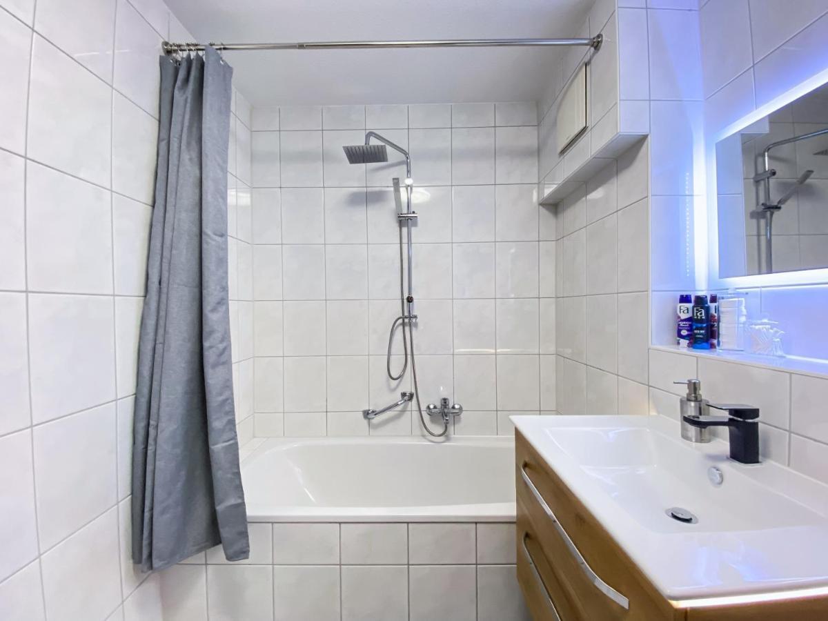 Wohlfuehl-Apartment Mit Kostenfreier Tiefgarage, Wifi & Terrasse Lipsk Zewnętrze zdjęcie