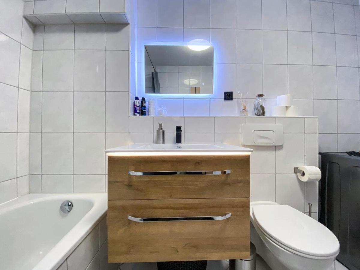 Wohlfuehl-Apartment Mit Kostenfreier Tiefgarage, Wifi & Terrasse Lipsk Zewnętrze zdjęcie